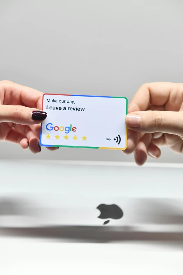 Une carte NFC pour répondre à un avis google